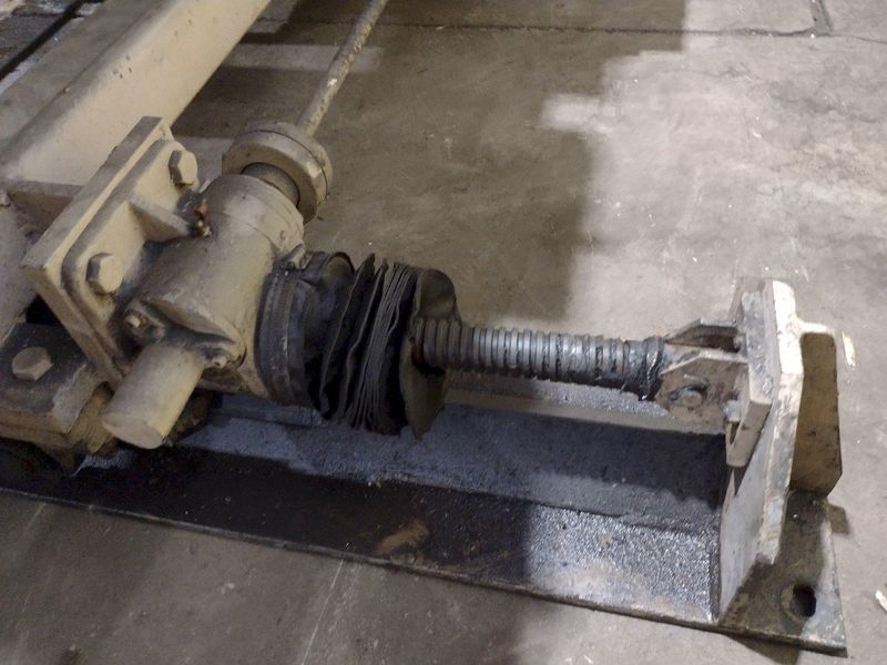 10 STAND X 2.5" X 21" KANE & ROACH MODEL #2ST-CRFM ADJUSTABLE WIDTH "C & Z PROFILE" ROLLFORMER: