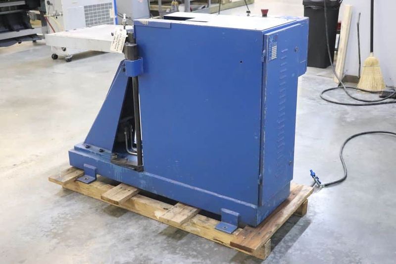Spiro Beta 3 Hydraulic Gorelocker Elbow Machine, Edge Former Machine