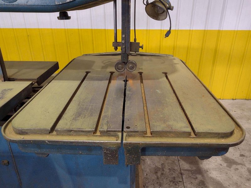 60" DOALL MODEL #60-3 DEEP THROAT VERTICAL CONTOUR BANDSAW: STOCK #23680