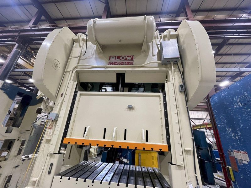 400 ton Blow SC2-400-84-48 Used Straight Side Mechanical Metal Stamping Press For Sale, Year 198