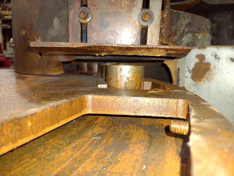 30" BESLY MODEL #918 VERTICAL DOUBLE DISC SPRING GRINDER: STOCK #10757