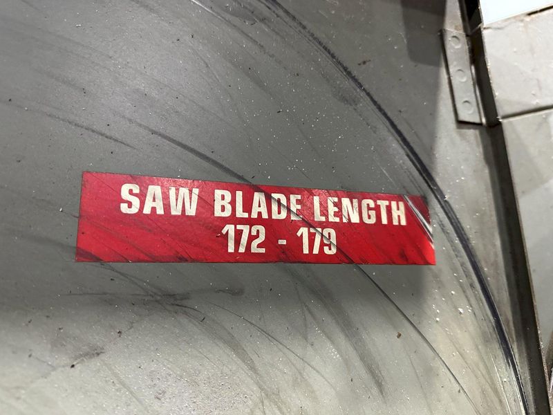 24" GROB MODEL 4V-24 VERTICAL BAND SAW: STOCK #18663