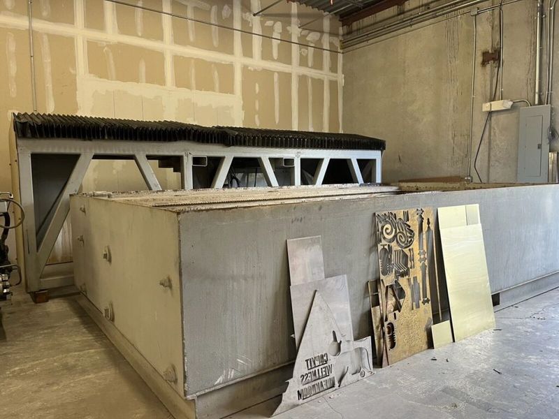 FLOW 713633-1 6012 IFB, 6′ x 12′ CNC Waterjet, 60k PSI, Dual Head