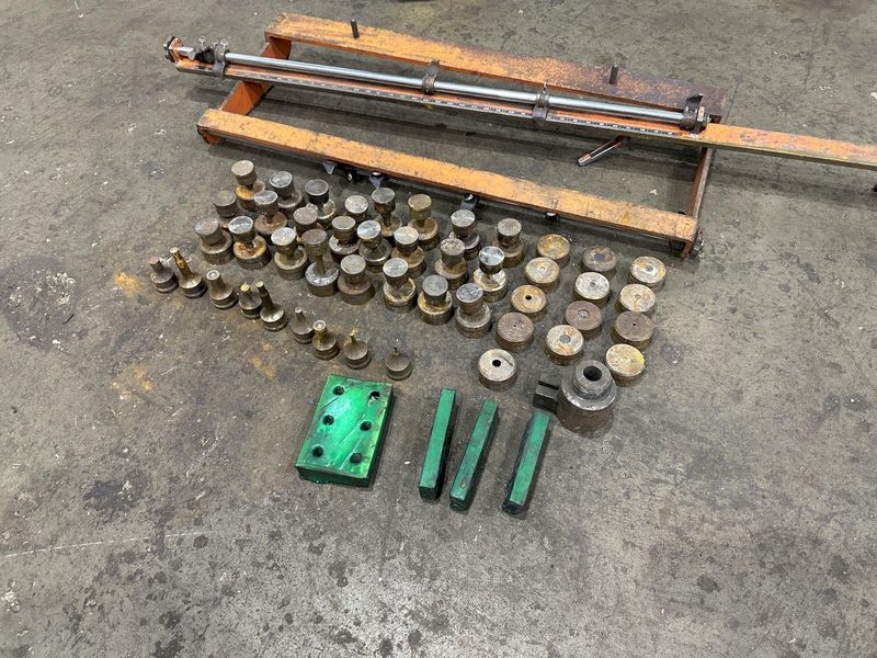 140  TON PIRANHA MODEL #PII-140  HYDRAULIC IRONWORKER: STOCK #77377