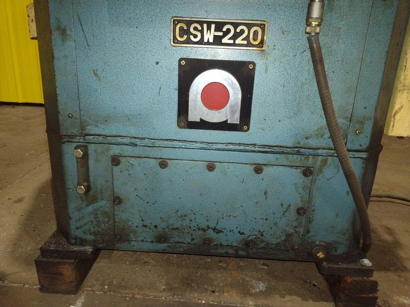 8" X 8" X 1/8" AMADA MODEL #CSW-220 DUAL HEAD CORNER NOTCHER & COPER: STOCK #10339