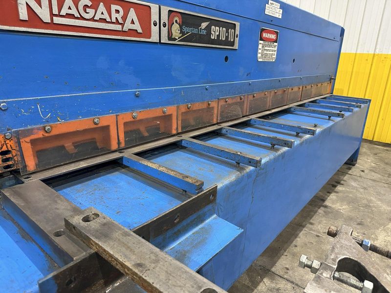 10' X 10 GAUGE NIAGARA MODEL #SPARTAN SP10-10 HYDRAULIC SHEAR: STOCK #22633