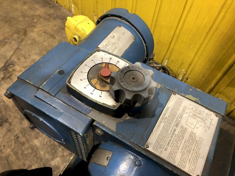 9" WIDE X 30" TABLE SUNDSTRAND VERTICAL BELT ROTARY TABLE "TIP" GRINDER: STOCK #18229
