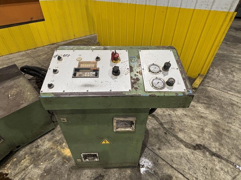 17" X 43" PEDDINGHAUS MODEL #1100 DG TWIN COLUMN & MITRE HORIZONTAL STRUCTURAL SAW, NEW 2007: ST