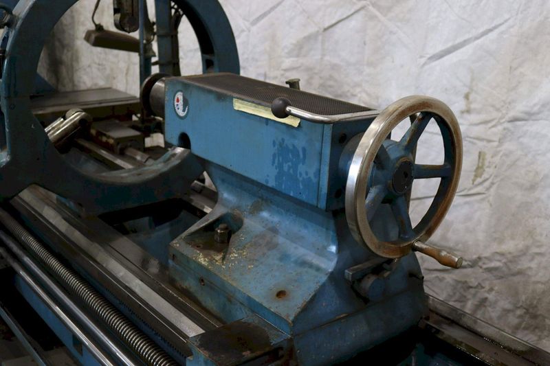 33" X 168" HAMBURG ENGINE LATHE: STOCK #72800