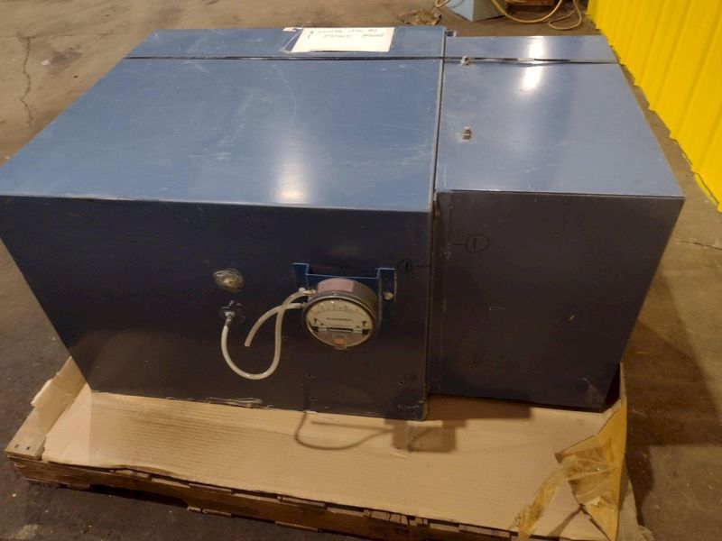 NORDSON PASS-THROUGH POWDER COATING SPRAY MACHINE: STOCK #18734