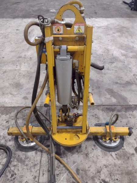 250 LBS X 2007 ANVER MODEL #ATL25M2-60MROT ELECTRIC POWERED VACUUM SHEET LIFTER: STOCK #21303