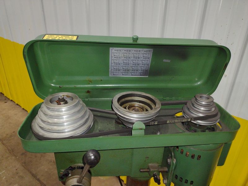 17" CENTRAL MACHINERY MODEL #T-6725 SINGLE SPINDLE DRILL PRESS: STOCK #20284