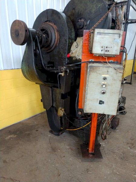 WATERBURY FARRELL 2010 EYELET TRANSFER PRESS: STOCK #12104