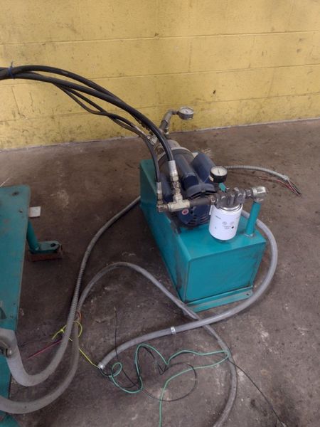 72" X 18 GA IOWA PRECISION MODEL WHISPER-LOC HYDRAULIC PITTSBURG SEAM CLOSURE MACHINE: STOCK #17
