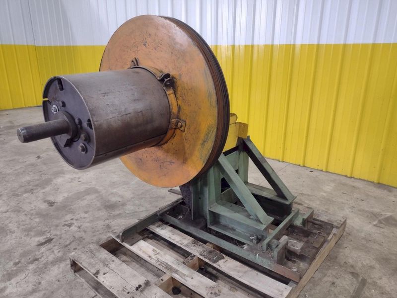 18" WIDE X 2,500 LBS YODER MODEL #M2 PULL THROUGH SLITTING LINE, INCLUDES UNCOILER, SLITTER & RE