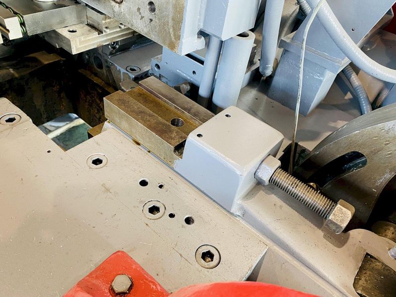 1/2" X 24" US BAIRD MODEL #8 4-SLIDE WIRE FORMING MACHINE: STOCK #10486