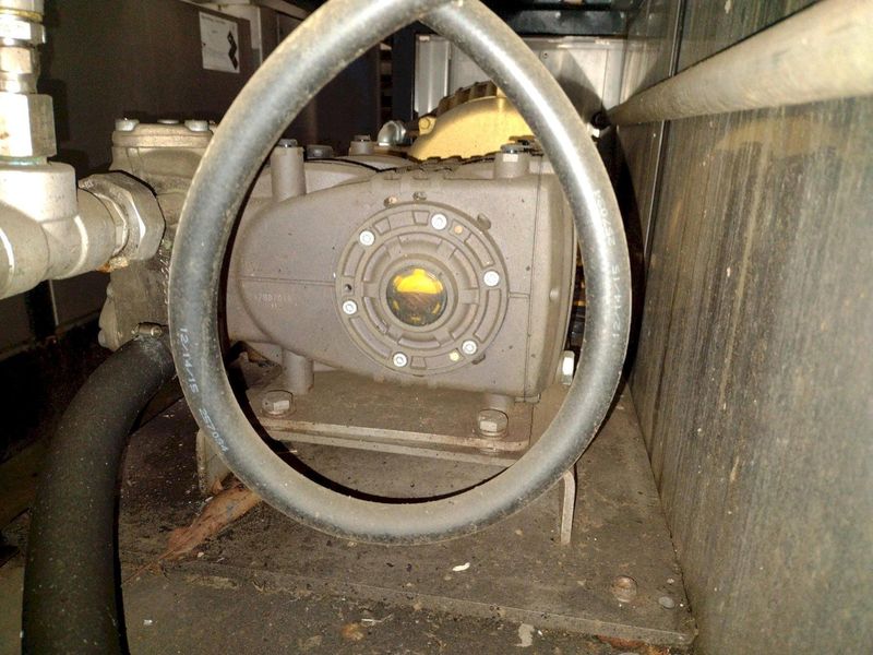 SYSTEM TECHNOLOGIES MODEL #CMI-123-480 CLEAN MACHINE HIGH PRESSURE STAINLESS STEEL PARTS WASHER:
