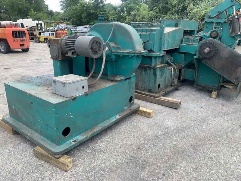 20,000 LB X 30" X .500" YODER COIL CRADLE & STRAIGHTENER FEED LINE: STOCK #13050