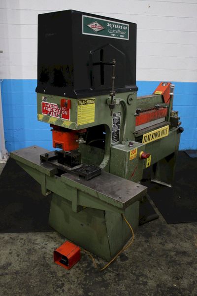 4" X 4" X 3/8" METAL MUNCHER HYDRAULIC IRONWORKER:  STOCK #75682