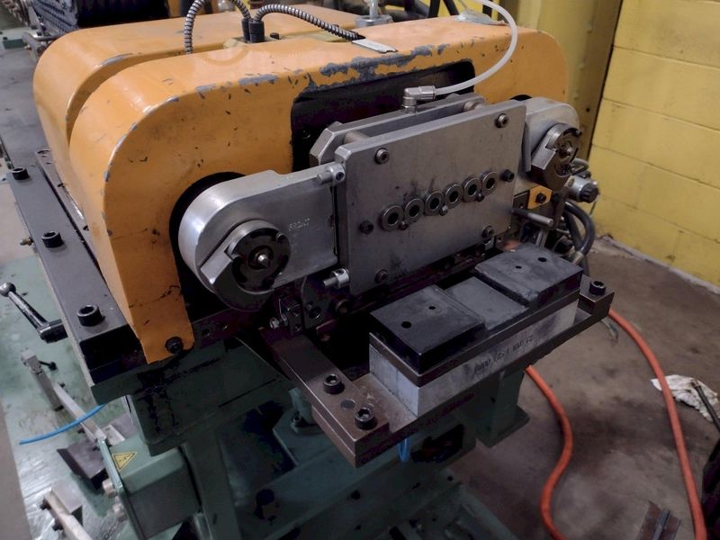BURR OAK MODEL #VBHB RETURN TUBE BENDER & MODEL #MTCO STRAIGHTENER FEEDER: STOCK #15868