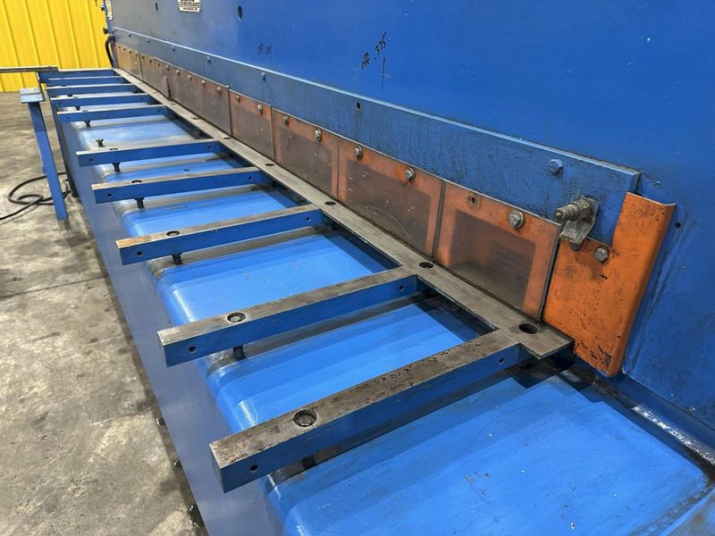 10' X 10 GAUGE NIAGARA MODEL #SPARTAN SP10-10 HYDRAULIC SHEAR: STOCK #22633