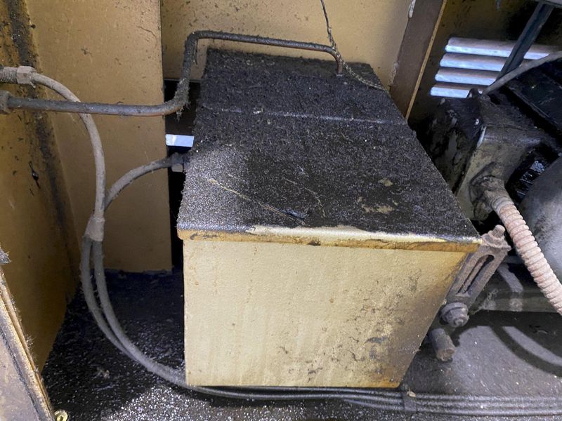 16"  STARTRITE MODEL #216H VERTICAL BANDSAW: STOCK #19278