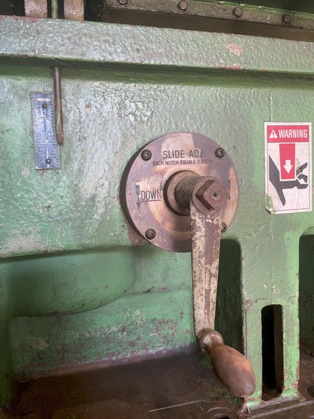 45 TON NIAGARA MODEL #SA2-45-42-24 SSDC PRESS 2.5" STROKE: STOCK 15051
