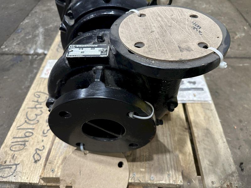 65 GPM X 3 HP LAKOS FILTRATION PUMP & STRAINER: STOCK #21909
