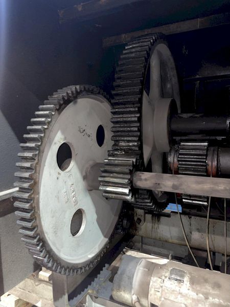 10' X 5/8" BERTSCH MODEL #11 INITIAL PINCH PLATE ROLL: STOCK #10399