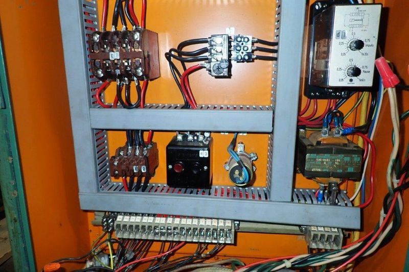 Wafios N1 Nail Header