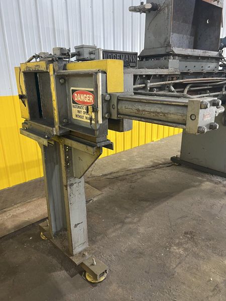 12" X 12" LOGEMANN MODEL #1212 HYDRAULIC SCRAP METAL BALER / BRIQUETTER: STOCK #11504