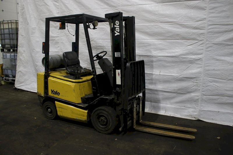 4,000 LBS YALE PROPANE FORKLIFT: STOCK #75781