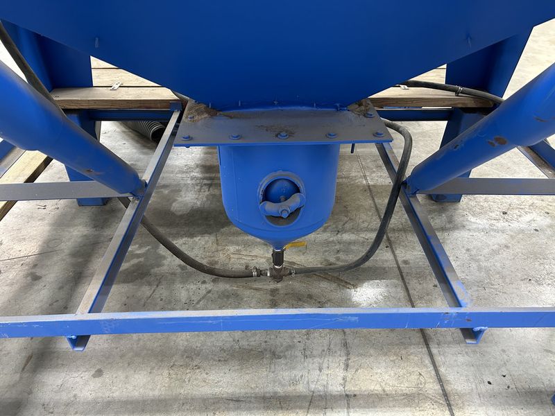 6′ x 4′ x 40″ Full Top Open Abrasive Blast Cabinet System w/ Dust Collector