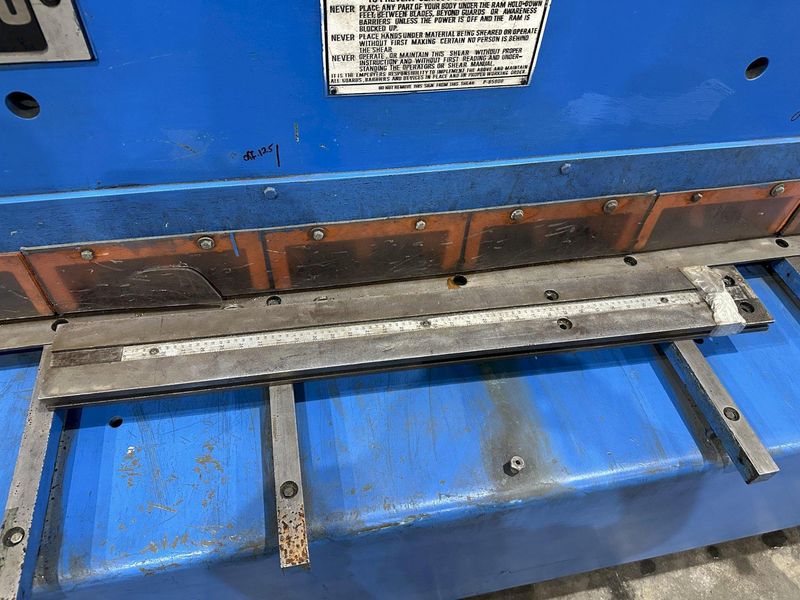 10' X 10 GAUGE NIAGARA MODEL #SPARTAN SP10-10 HYDRAULIC SHEAR: STOCK #22633