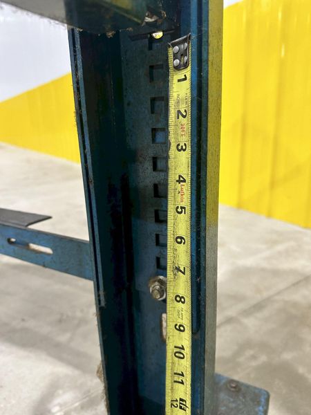 8" WIDE X 6' HIGH NEW LONDON ENG MODEL #500 MOTORIZED BELT INCLINED PARTS CONVEYOR: STOCK #20069