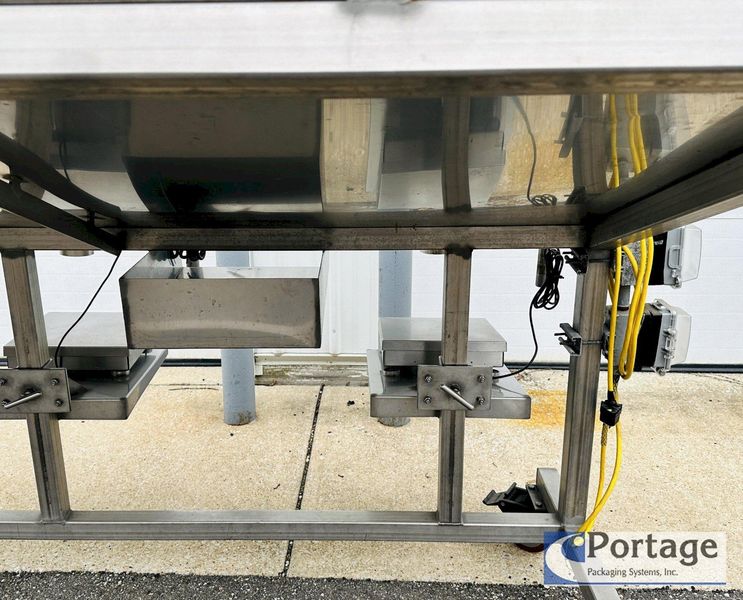 Heinzen Manufacturing  |  2720 Manual Produce Packing Table w/ Dual Scales