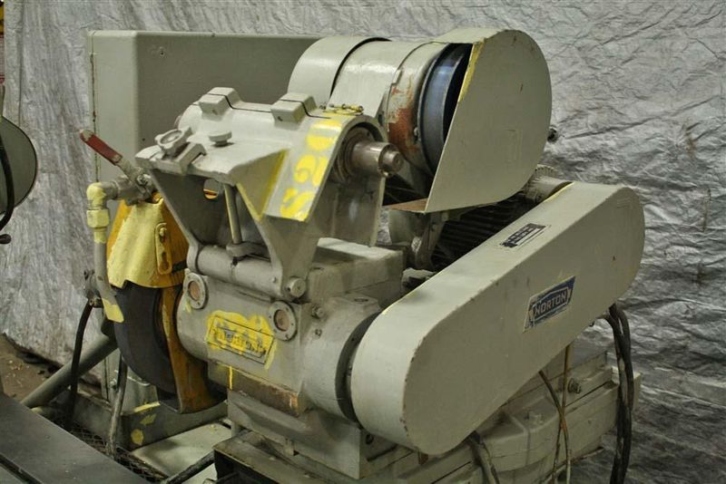14' X 72' NORTON UNIVERSAL GRINDER W/DROP DOWN I.D.: STOCK #56800