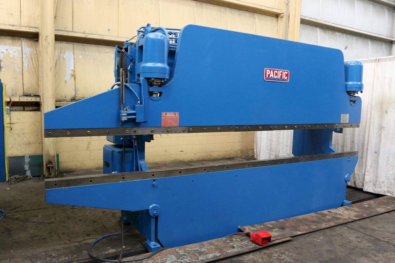 70 TON X 14' PACIFIC HYDRAULIC PRESS BRAKE: STOCK #61682