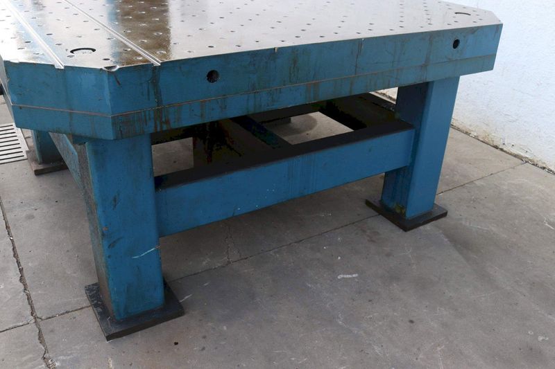 79' X 79' X 7-1/2' SET UP TABLE: STOCK #65390