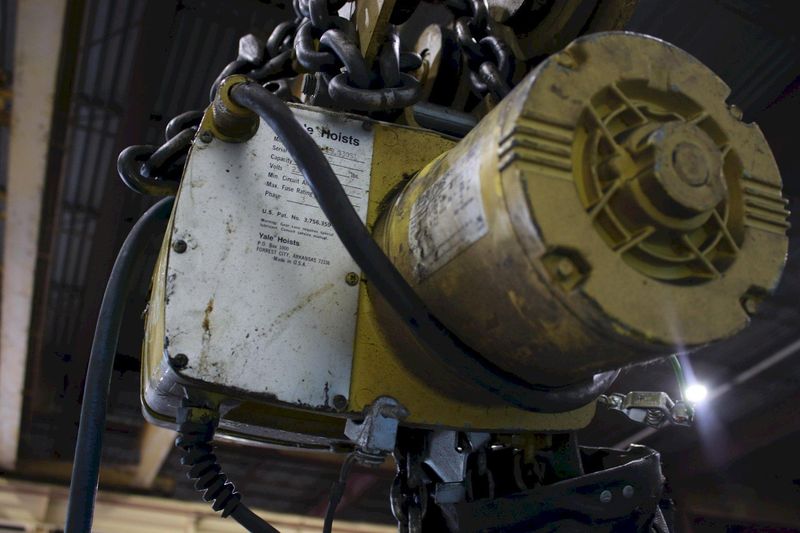 1/2 TON YALE CHAIN HOIST: STOCK #65764