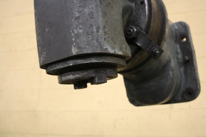 CINCINNATI VERTICAL MILLING HEAD: STOCK #65963