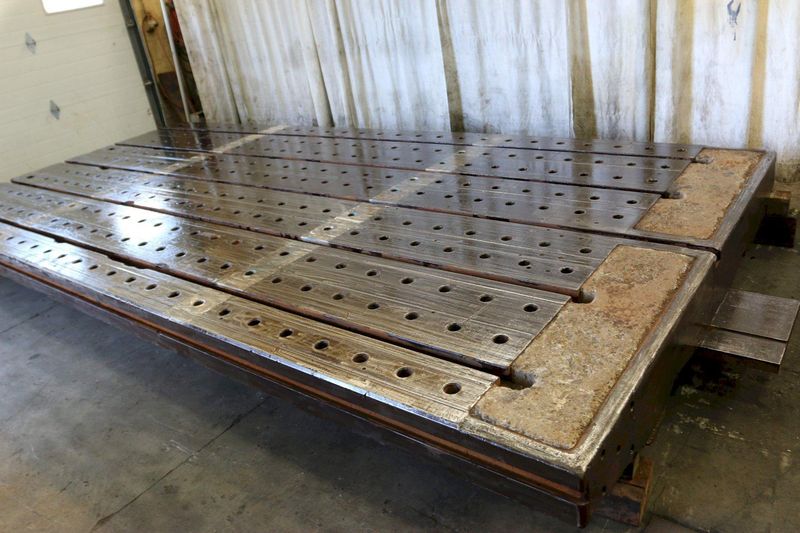 181' X 86' T SLOTTED FLOOR PLATE: STOCK #70834