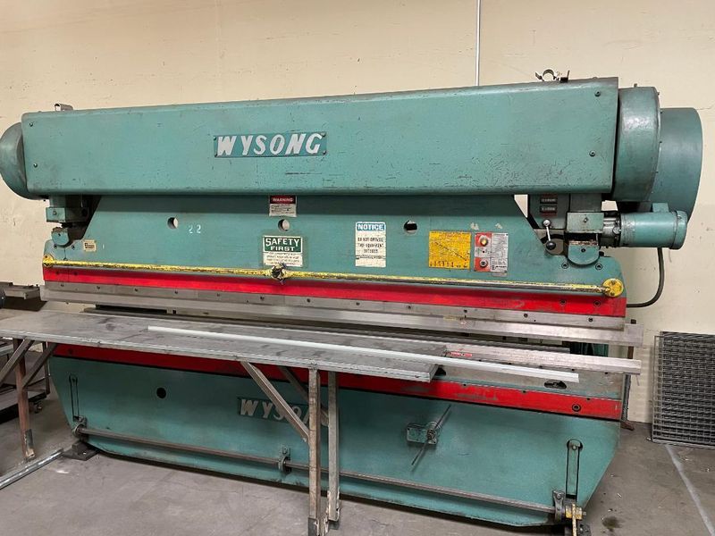 100 Ton x 10' Wysong 100-10 Mechanical Press Brake