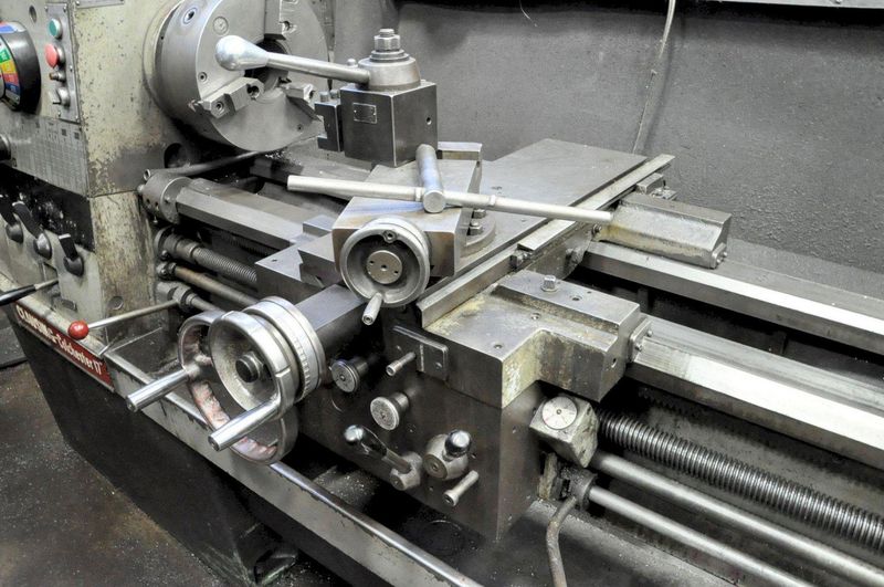 17" X 60" CLAUSING COLCHESTER ENGINE LATHE: STOCK #73742