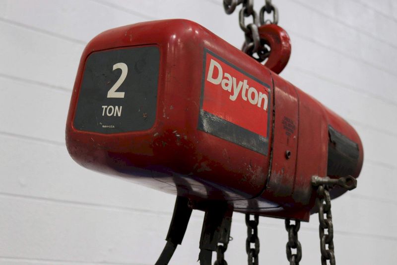 2 TON DAYTON ELECTRIC CHAIN HOIST:  STOCK #73568