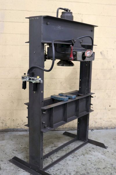 75 TON DAKE MODEL #6-475 PNEUMATIC H FRAME PRESS: STOCK #72552