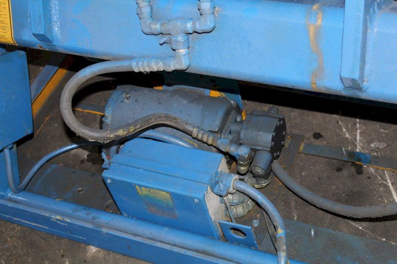 6000 LB X 48" X 48"  AUTOQUIP SCISSOR LIFT TABLE: STOCK #72219