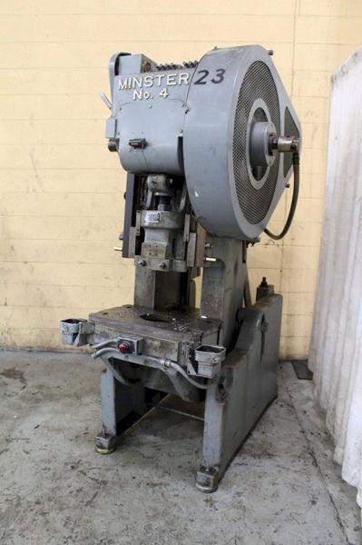 32 TON MINSTER MODEL #4  OBI PRESS: STOCK #71680