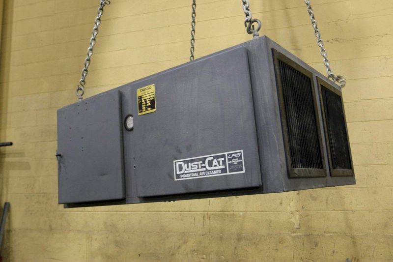 DUST CAT MODEL DF- 2  SMOKE FILTER STOCK #71349