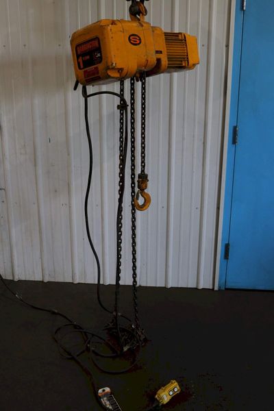 1 TON HARRINGTON SINGLE PHASE ELECTIC CHAIN HOIST: STOCK #69517
